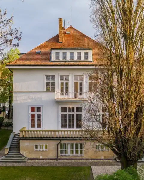 Reformstil und Modernismus Immobilien