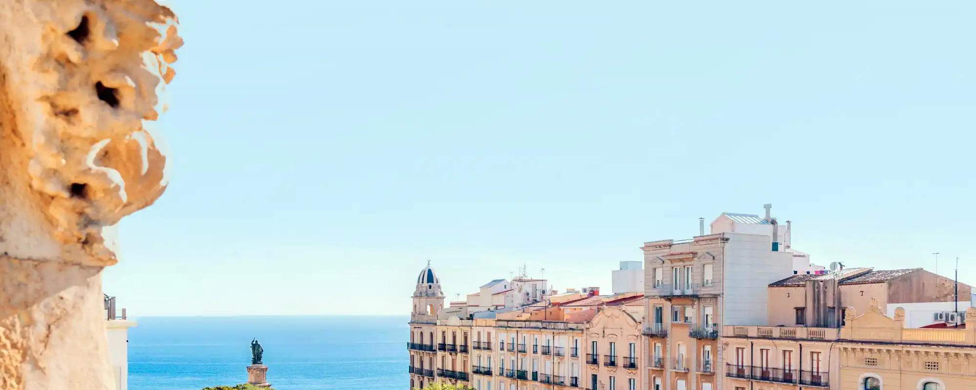 Jugendstil in Tarragona: Casa "Salas Ricomà" mit Dachterrasse und Meerblick, Herrenhaus/Gutshaus