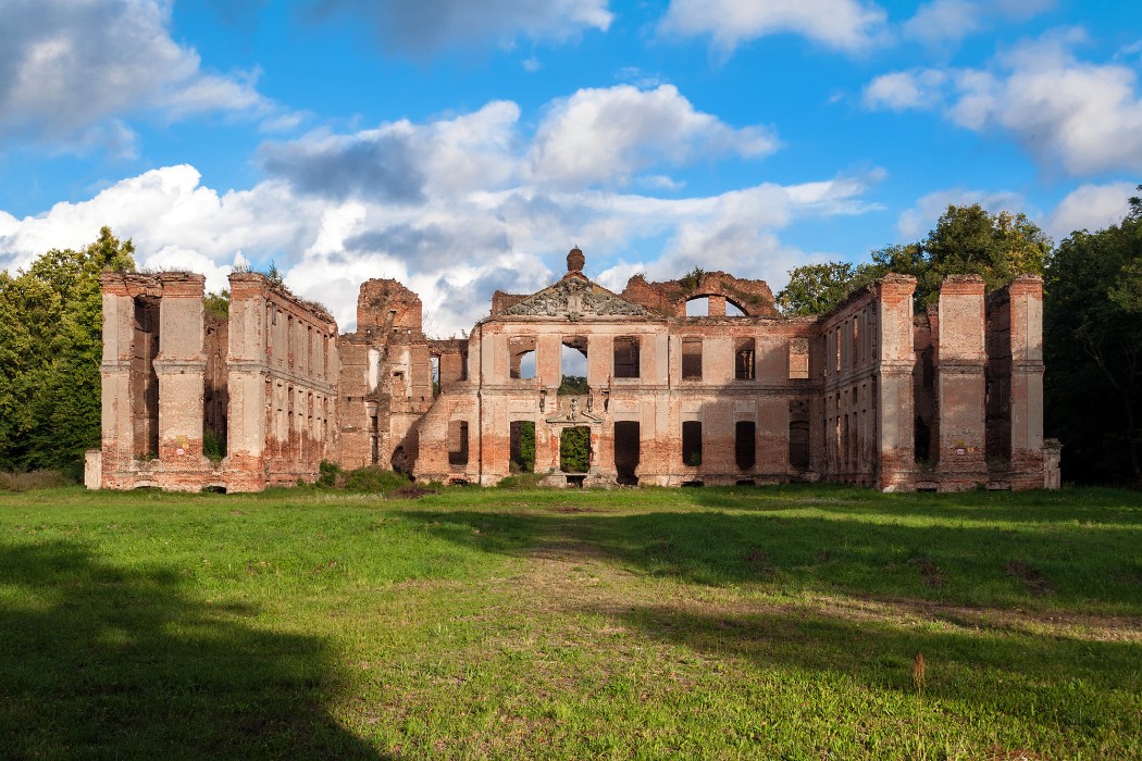 Ruïne van kasteel Finckenstein in Noord-Polen, Kamieniec