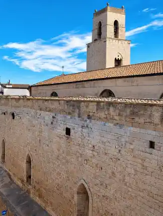 Palazzo i Corato, Puglia – 590 m², hvelvede tak, terrasse, Corato, Apulia