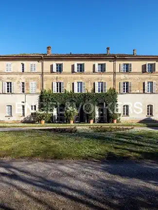 Klassizistische Villa mit Park und Nebengebäuden in Alseno