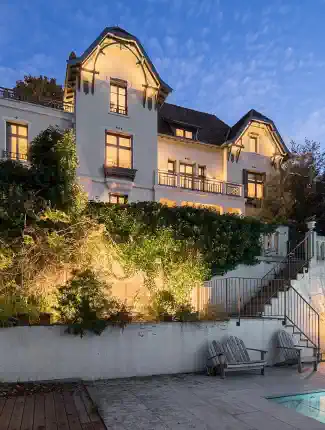 Villa in Lyon mit Gästehaus - Private Lage