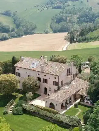 Tenuta Montecapra - Landgut mit Reitsportinfrastruktur in den Marken