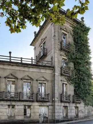 Sanatorium med stor tomt - Renoveringsprojekt i norra Spanien, A Coruña, Galicien