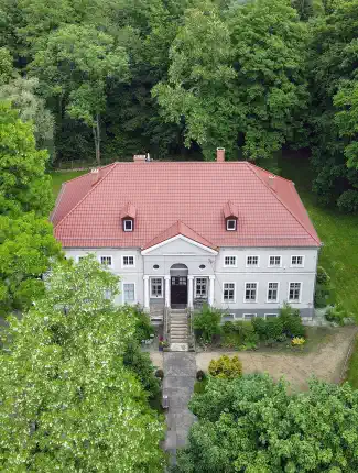Smuk herregård i den polsk-tyske grænseregion