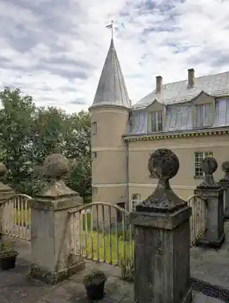 Schloss Lubie in Schlesien - Ausschreibung am 12. Mai 2026, Łubie, Schlesien