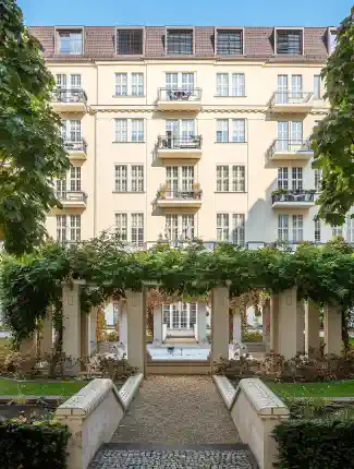 Architekturgeschichte neu gelebt – Loft im Haus Cumberland in Berlin, Berlin, Berlin