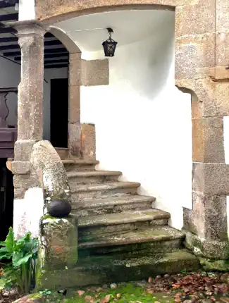 Pazo in Galizien mit historischer Gartenanlage und Blick auf die Bucht, Ortigueira, Galizien