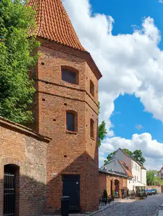 Historischer Wehrturm „Monstrancja“ in der Altstadt von Toruń, Toruń, Kujawien-Pommern